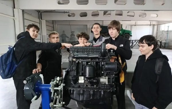 Школьники Мамадышского района попробовали себя в профессиях на интерактивном Дне открытых дверей Политехнического колледжа