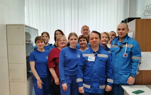 На передовой медицины: в Мамадышской ЦРБ поздравили сотрудников скорой помощи