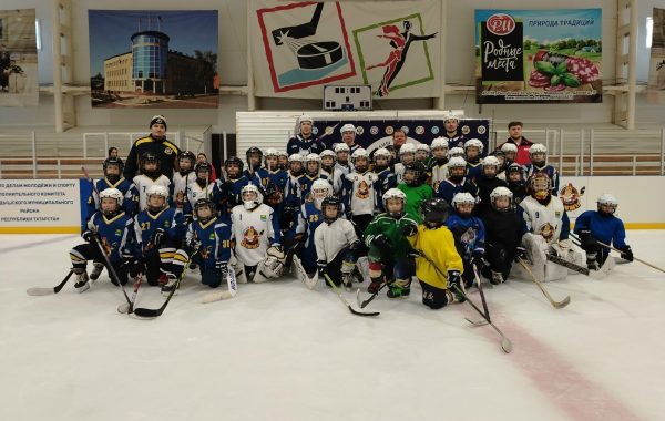 🏒 В Мамадыше прошёл шестой мастер-класс от игроков ХК «Нефтехимик»