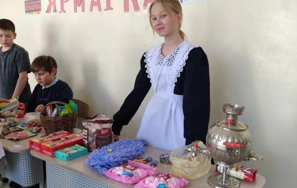 В школе №1 г. Мамадыш прошла благотворительная ярмарка в рамках недели добра