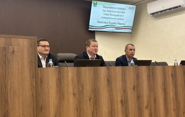В Мамадыше прошла общерайонная планёрка: обсудили подготовку к 9 Мая и вопросы безопасности