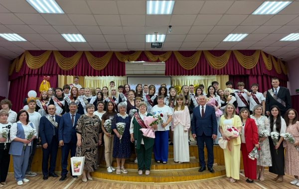 В школах Мамадыша и Мамадышского района прозвенели последние звонки