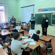 Откройте для себя волшебство хоккея: тренеры встретились с будущими звездами