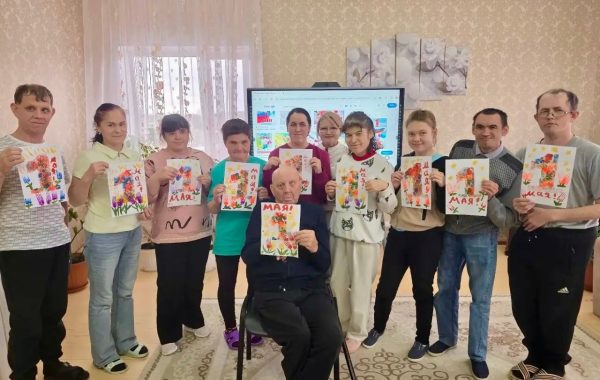 В Центре «Забота» г. Мамадыш прошла культурно-игровая программа ко Дню Весны и Труда