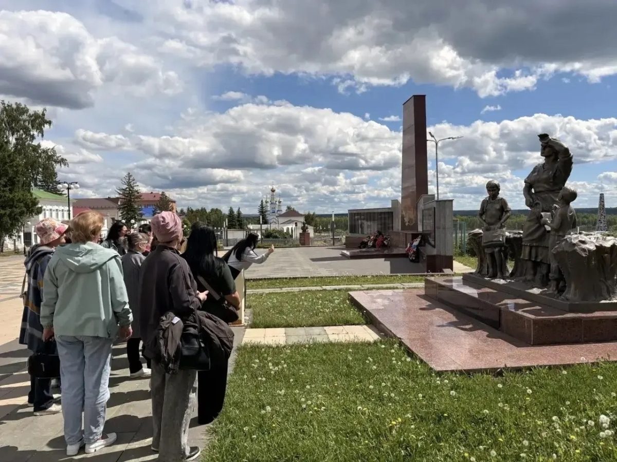 Библиотекари Лаишевского района познакомились с Мамадышем во время праздничного выезда