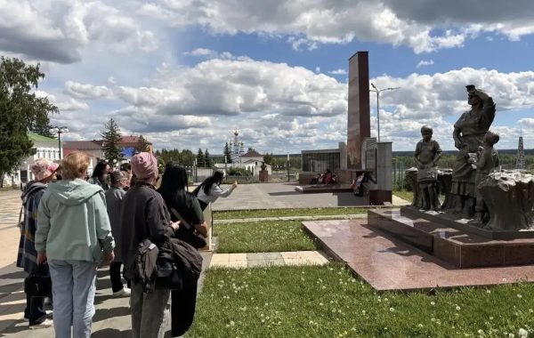 Библиотекари Лаишевского района познакомились с Мамадышем во время праздничного выезда