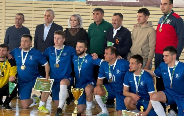 В Мамадыше подвели итоги XIV турнира по футзалу памяти Ивана Иванова