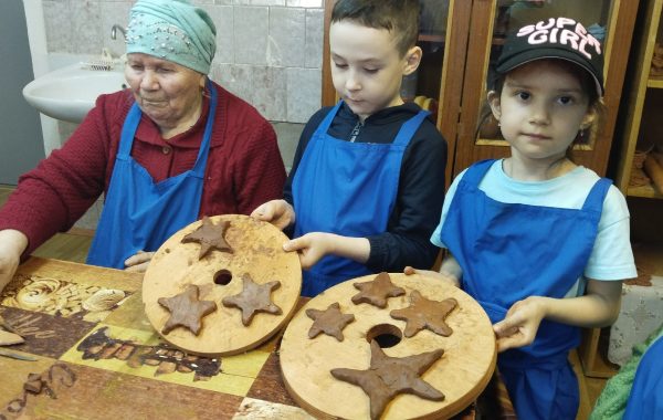 «Забота» объединяет поколения через творчество