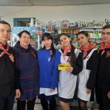 Школьники Олуязского лицея участвуют в акции «Георгиевская ленточка»