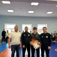 В Мамадыше наградили воспитанников РСШОР по борьбе за высокие спортивные результаты