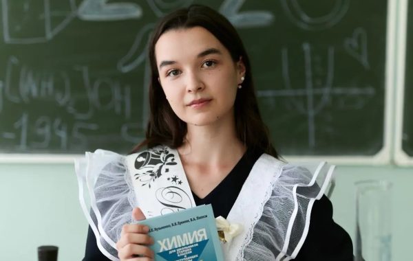 Выпускница из Мамадыша Камила Ибрагимова стала двукратной стобалльницей ЕГЭ