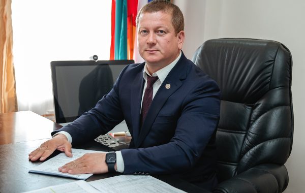Поздравление Главы Мамадышского района Вадима Ильича Никитина с праздником с Днём России!