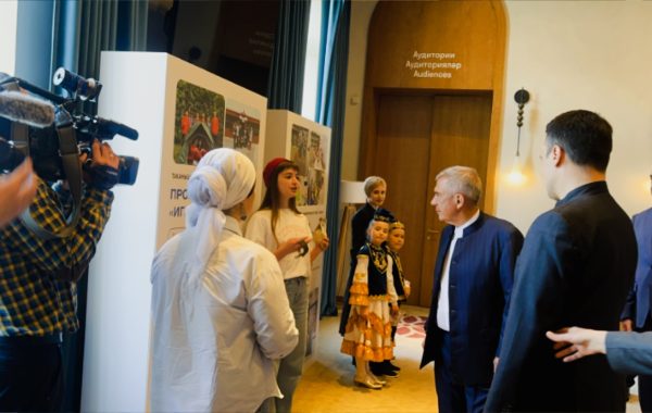 Активисты Движения Первых Таканышской школы представили проект «Школа добра» Раису Татарстана