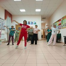 В Нижнетаканышском СДК прошёл вечер линейных танцев, объединивший жителей села