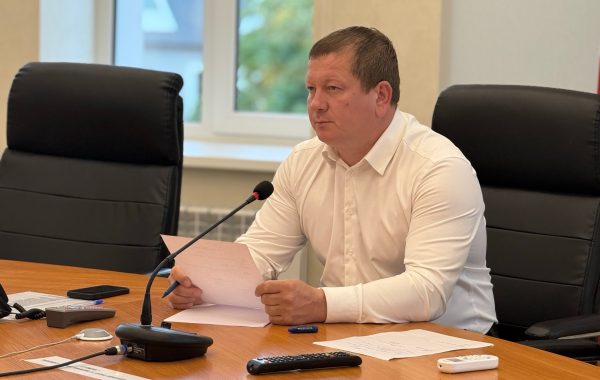 Вадим Никитин рассмотрел обращения жителей на приёме граждан