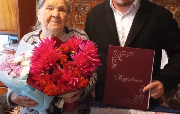 Жительница Соколки Валентина Сарнакова отметила 90-летний юбилей