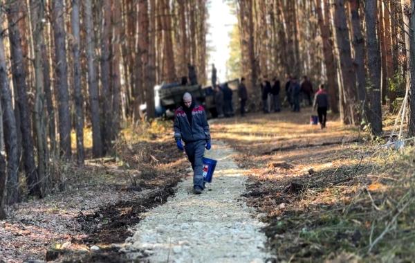 Студенты Мамадышского политехнического колледжа обустроили дорожку к историческому обелиску на горе Пузанка