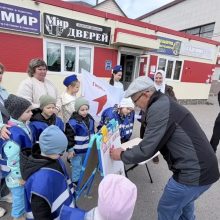 Юные мамадышцы поздравили представителей старшего поколения и присоединились к акции добрых слов