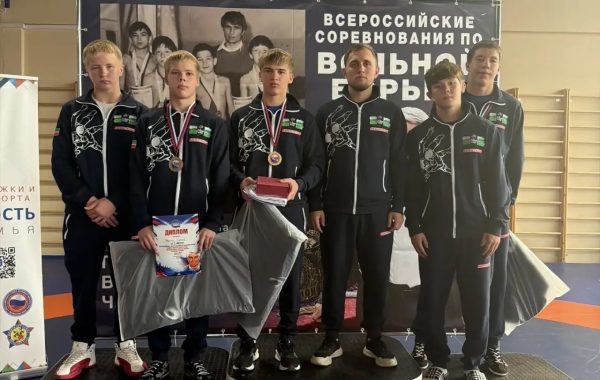 Мамадышские борцы завоевали три медали на всероссийских соревнованиях в Перми