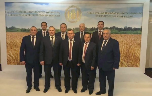 Поздравление депутата Государственной Думы Анатолия Петровича Иванова с Днём работника сельского хозяйства и перерабатывающей промышленности