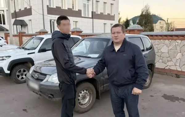 Вадим Никитин передал автомобиль участнику СВО из Мамадыша
