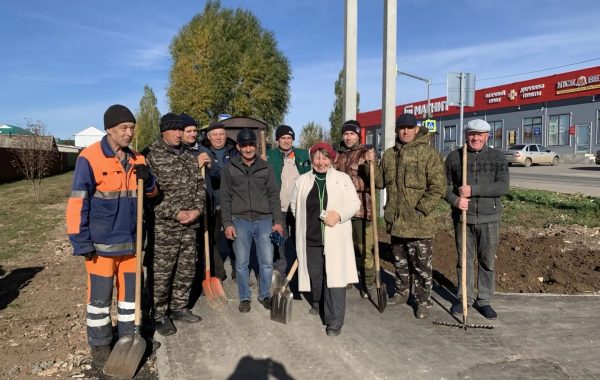 В Мамадыше прошёл массовый субботник по благоустройству города