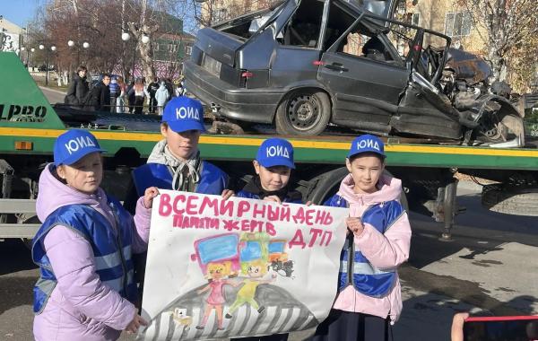 ЮИДовцы Мамадыша провели акцию в память о жертвах ДТП