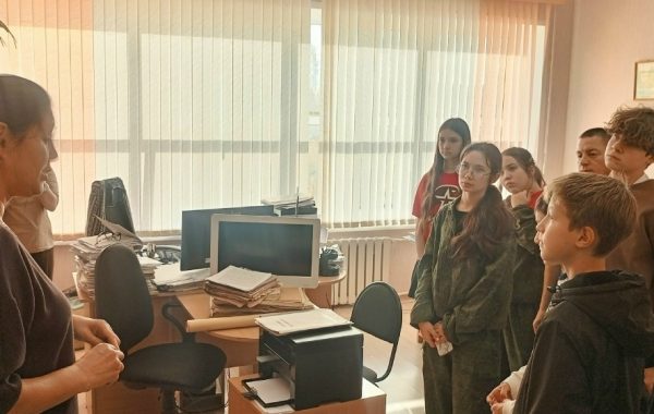 Школьники Мамадыша познакомились с архивными документами родного края