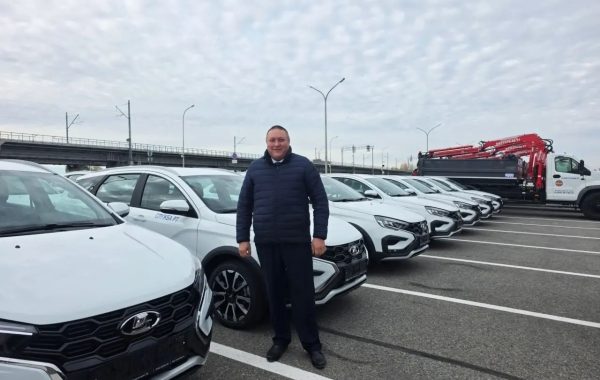 Мамадышские ветеринары получили новый автомобиль LADA Vesta Cross