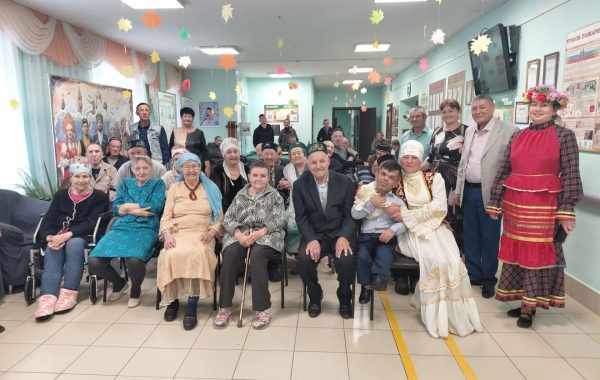В Шадчинском доме-интернате прошёл праздник «От сердца к сердцу»